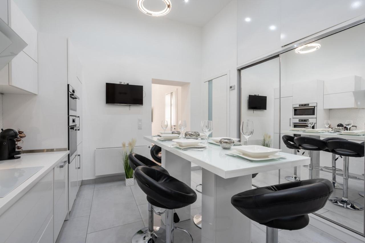Opera Luxury Apartment With Free Parking Budapest Ngoại thất bức ảnh